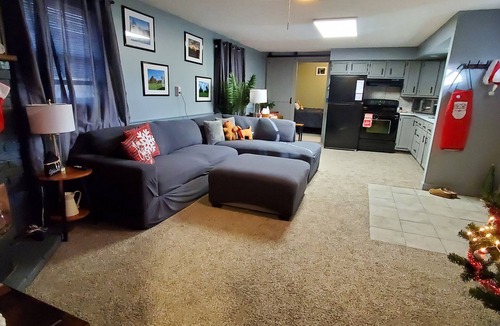 Confluence House | Stone's Throw Cabin moments away from the best of the Laurel Highlands!
