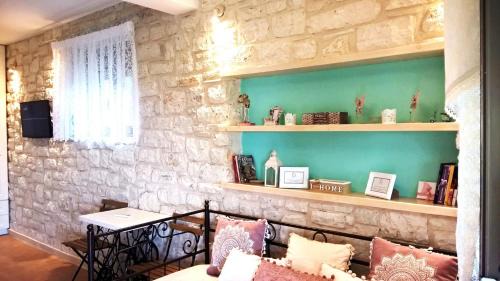 Evropouloi Apartment | Stone Studio in Nature with view to Corfu town!