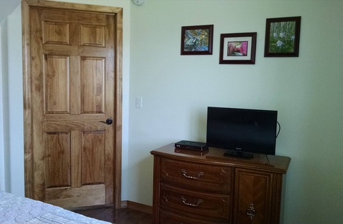Cortez House | Stone Turtle Lodges has 3 luxurious individual cabins 3 miles north of Cortez.