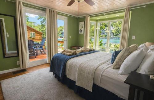 Osage Beach House | Stone Villa Lakefront 3BED 3BATH Hottub and Dock