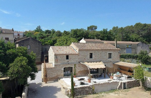 Tresques House | Stone villa with pool between Uzès and Avignon