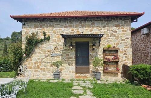 Aristotelis House | Stone Villas