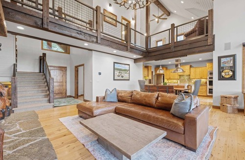 Ashton House | Stonefly Lodge | Riverfront Luxury, Sleeps 41, Hot Tub, Game Rooms!