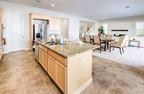 Portola Springs House | Stonegate Mansion on Dunmore