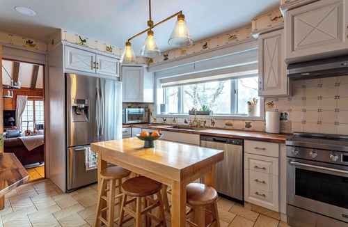 Rowland House | Stonehaven Catskills - Sauna, Riverfront & Family!