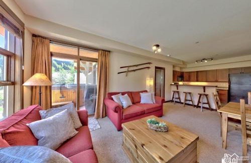 Sun Peaks Apartment | Stones Throw #12