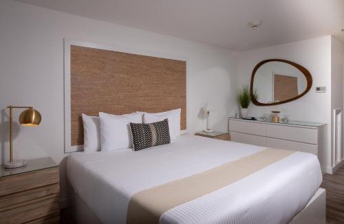 York Beach Hotel | Stones Throw