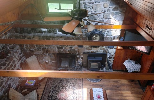 Webster Crossing Cottage | Stonewall cottage