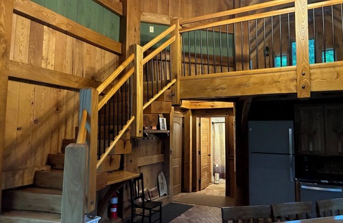 Burtrum Cabin | Stoney Ridge Lighthouse