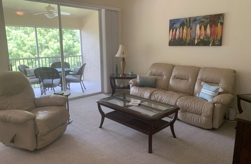 Stoneybrook Condo | Stoneybrook, Beautiful SW Florida rental. 2bd/2ba Condo located on golf course