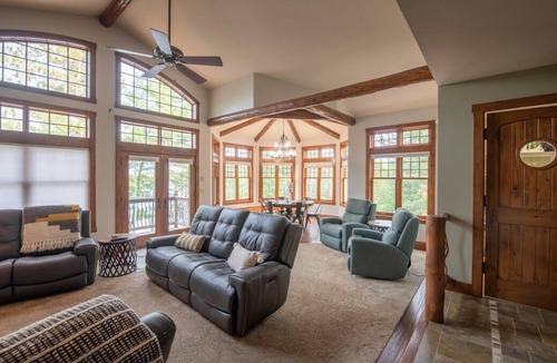 Three Lakes Cottage | Stony Crest Cabin - On Lakefront - Large Family-Sized Cabin w/ Games and Theater