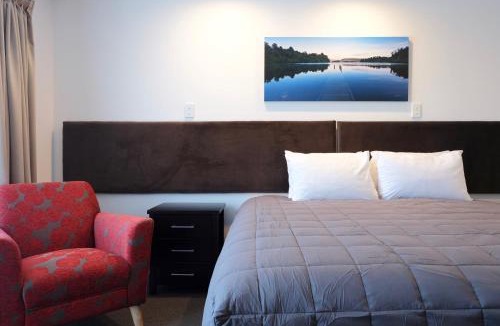 Hokitika Hotel | Stopforths Motel