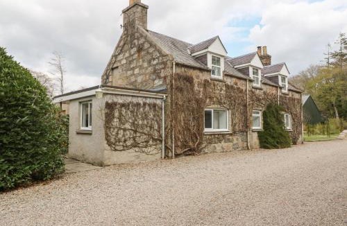 Aberdeen House | Storkery Cottage
