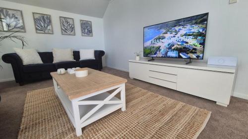 Trial Harbour House | Stormsend Retreat