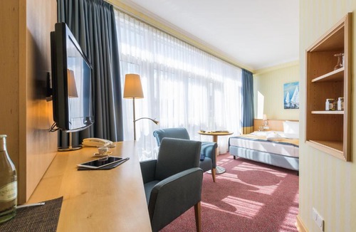 Seepromenade Hotel | Strand-Hotel Hübner
