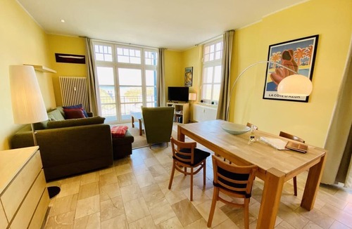 Seepromenade Apartment | Strandpalais/Luv, directly on the beach