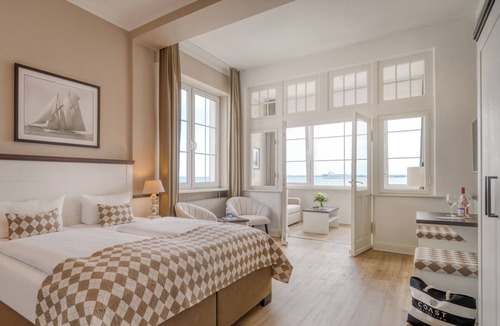 Alt-Travemunde/Ronnau Hotel | Strandschlösschen