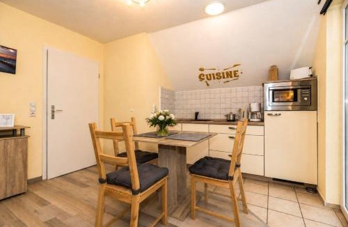 Ostseebad Kuhlungsborn Apartment | Strandschloesschen-Haus-II-WE-20-9720