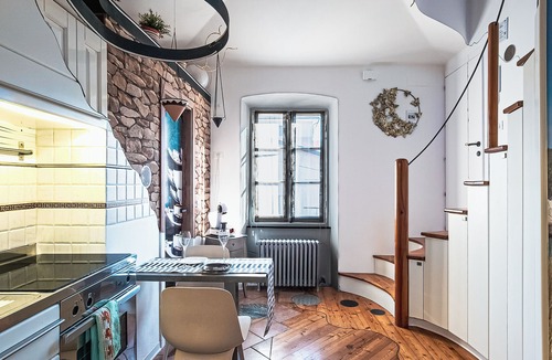 Rostio Apartment | Strategically Located Tiny House Between the Cinque Terre and Portofino, with Free Parking and Bikes