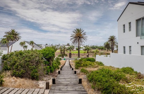 Shelley Point House | Strathearn Place