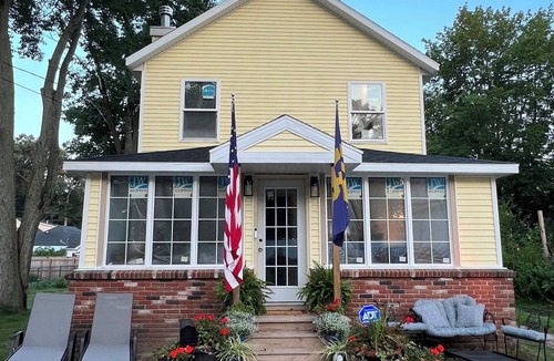 Spring Lake Villa | Strawberry Point Villa / Spring Lake MI