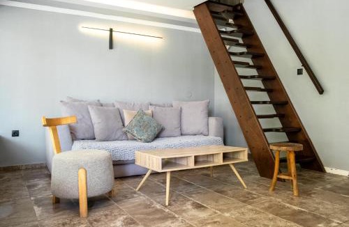 Ano Kariotes Villa | Stream House - Luxury living next to the river