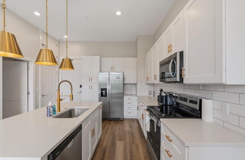 Old City House | Street Getaway Prime Location in Knoxville