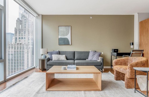 Streeterville Apartment | Streeterville 1br w pool gym nr Riverwalk CHI-876