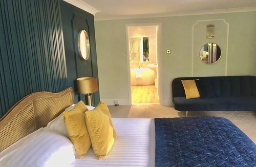 Hayton Hotel | String of Horses