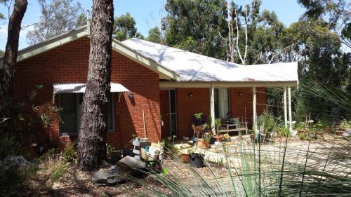 Mylor Bed & Breakfast | Stringybark Hills Retreat