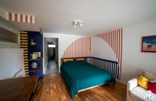 Bonne Apartment | Stripe Studio