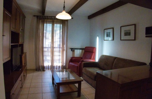 Saint-Pierre Apartment | Strolling Among the Castles