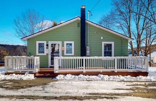Ludlow House | Strollski Cottage