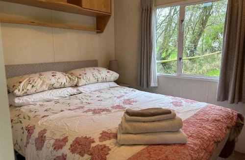 Bridport Ski Chalet | Strongate Orchard Farm stay Bridport Dorset- Jurassic Coast 10 min drive