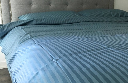Mimico Condo | Stronger King Size Bed, 750 Mbps Unlimited Internet.Close to Downtown Toronto