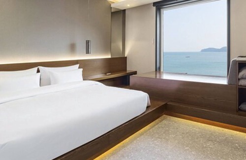 Geoje Hotel | Stubborn Hotel