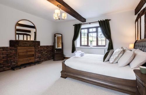 Tirabad House | Stud Farm House