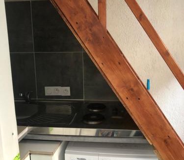 Les Chartreux House | Studette climatisée avec extérieur