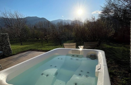 Saint-Bonnet-en-Champsaur Apartment | Studio Avec SPA Privatif Dans un Cadre Unique
