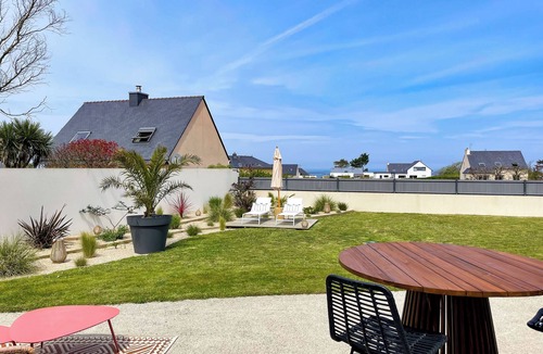 Saint-Pabu House | Studio à 500m des Plages Avec Jardin et Accès Piscine Intérieure
