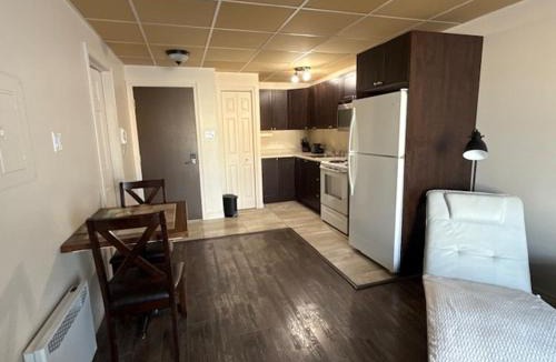 Baie Comeau Apartment | Studio #1 avec balcon tout inclus