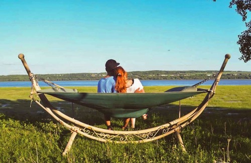 Ste Anne de Beaupre Apartment | Studio 18 | 2 Min Waterfront | BBQ & Fireplace