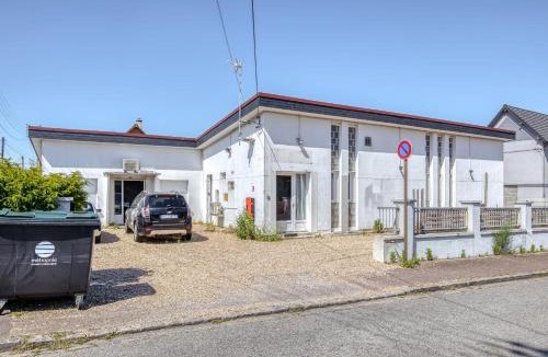 Saint-Etienne-du-Rouvray Apartment | Studio 1 Wi-Fi et parking inclus