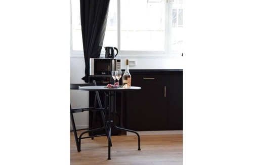 Tel Aviv Apartment | Studio 10-LevonTLV-Aparthotel - your home away from home!