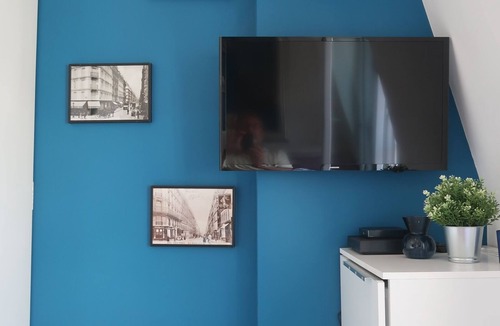 Batignolles Apartment | Studio 10 m2 - Coeur Batignolles - Near Champs Elysées & Montmartre