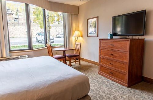 Mount Crested Butte House | Studio 107 at Perfect Location w Pool & Hot Tub