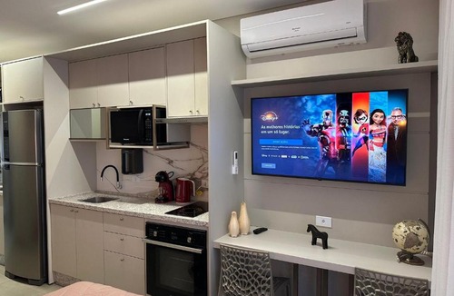 Zona 01 Apartment | Studio 1502 com sacada, garagem e A/C