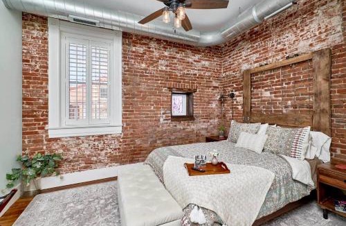Hermann House | Studio 1892 Guesthouse