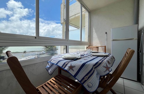 Saint-Palais-sur-Mer Apartment | Studio 2 persons sea view Saint Palais sur Mer<