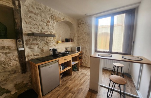 Casteljaloux Apartment | Studio 20m² Casteljaloux center, equipped, 8 min Thermes, lake and leisure nearby